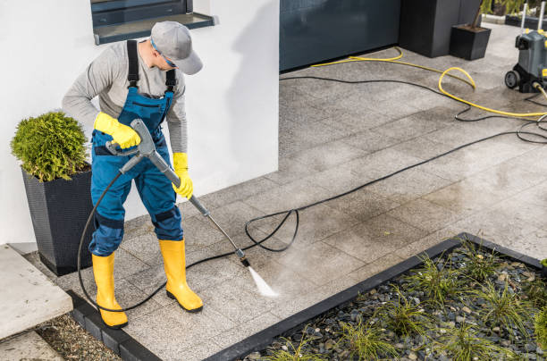Fence Pressure Washing in Davie, FL